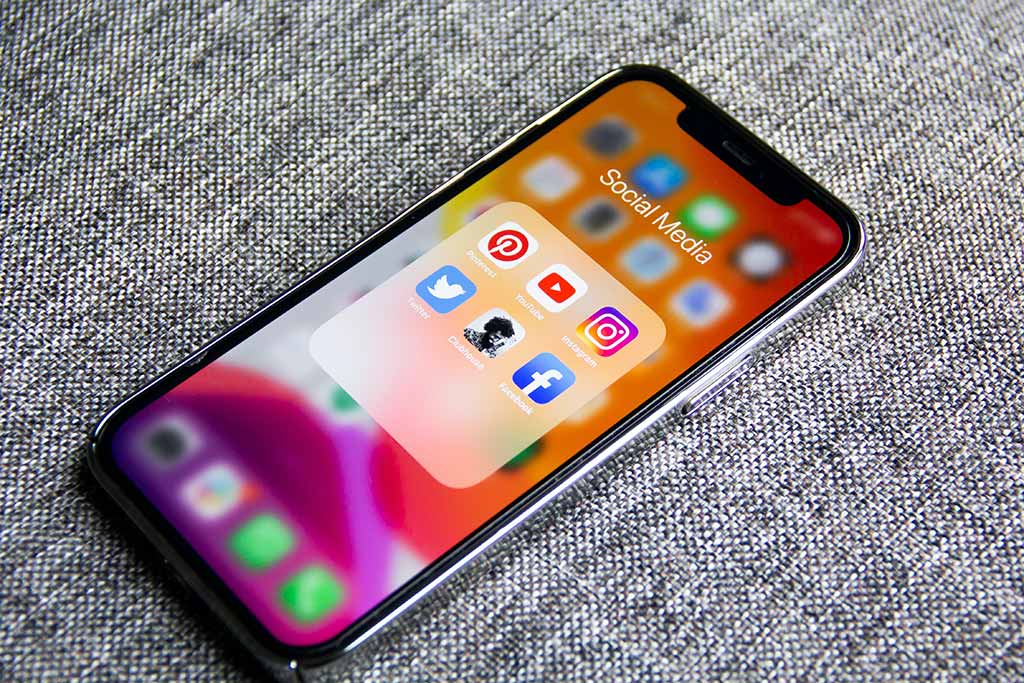 How to do social media analysis?